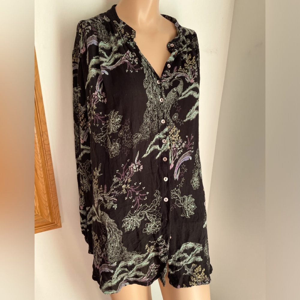31”PTP ☮️ Free People M oversized button up top tunic cover up vacay black